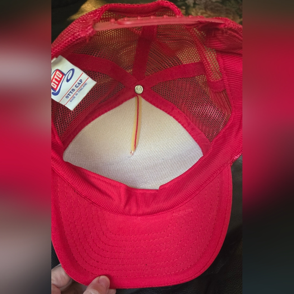 Red Paul's Cap Vintage Collectors Piece 1960's - Picture 4 of 5